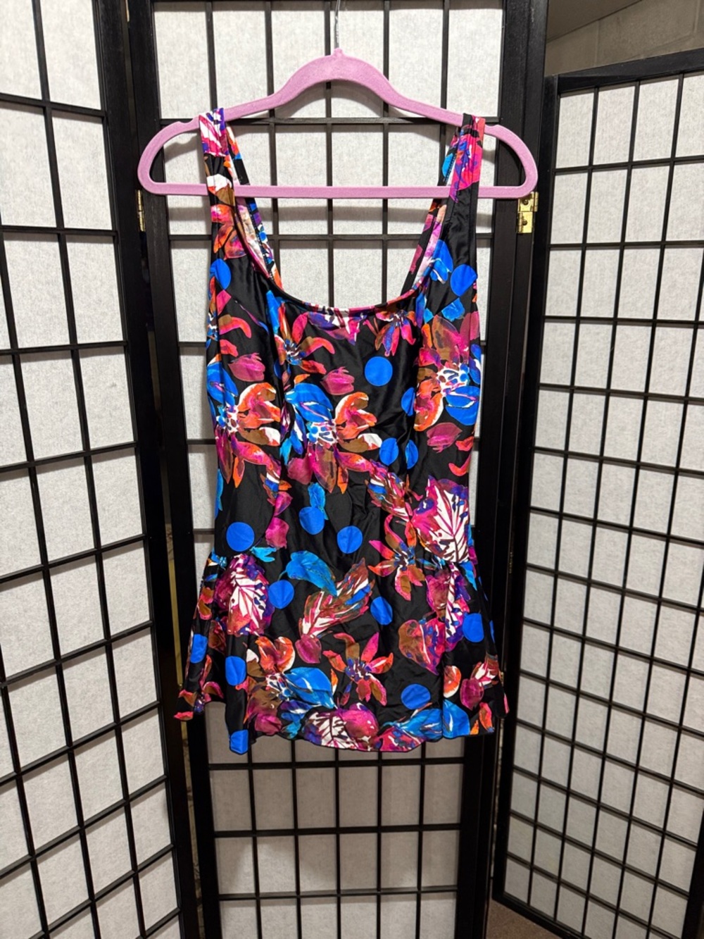 Maxine of Hollywood Black One-Piece Swimsuit with Blue and Pink Print Size 16